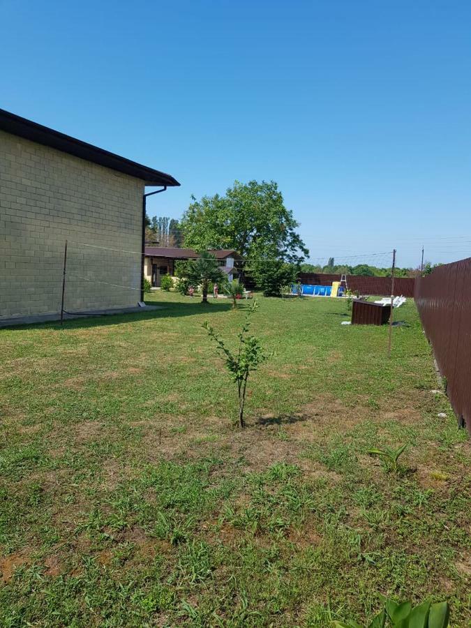 Solnechny Bereg Guest House Gudauta Exterior photo